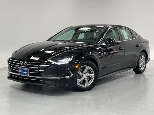 2022 Hyundai SONATA SE