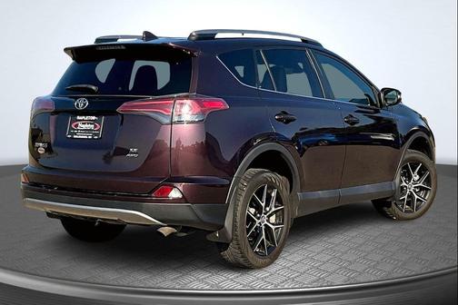 2018 Toyota RAV4 SE