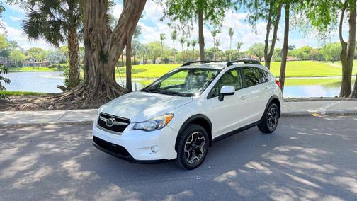 Satin White Pearl 2013 Subaru XV Crosstrek 2.0i Premium