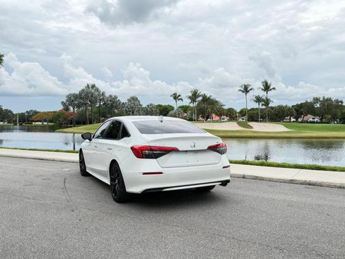 Platinum White Pearl 2024 Honda Civic Sport