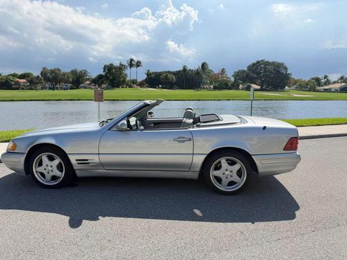 Silver 1999 Mercedes-Benz SL-Class SL 500 Roadster 2D
