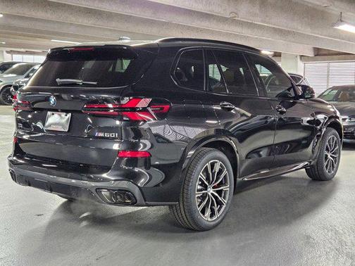 2026 BMW X5 M60i