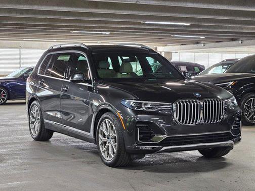 Dark Graphite Metallic 2021 BMW X7 xDrive40i