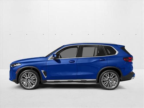 2025 BMW X5 M60i