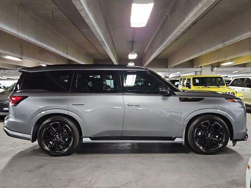 Dynamic Metal 2026 INFINITI QX80 SPORT AWD