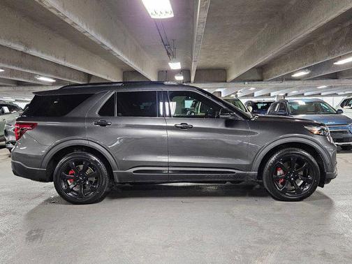 Magnetic Metallic 2020 Ford Explorer ST