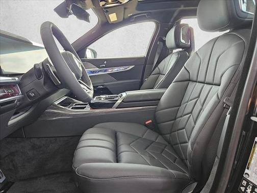 Black Sapphire Metallic 2026 BMW 740 xDrive