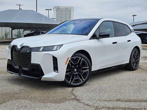 2026 BMW iX M70