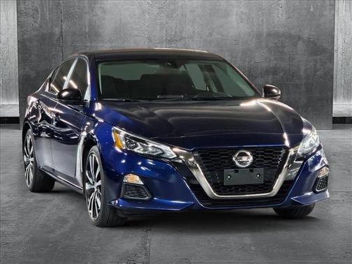 2021 Nissan Altima SR FWD