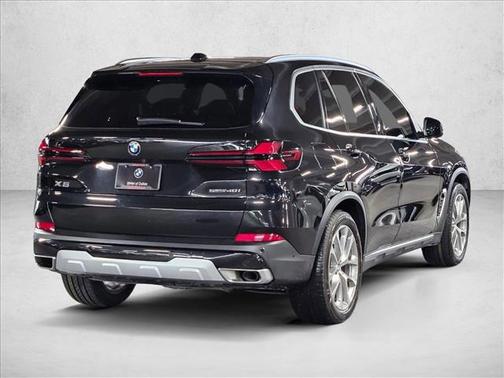 Black Sapphire Metallic 2024 BMW X5 sDrive40i