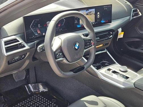2025 BMW 230 i xDrive