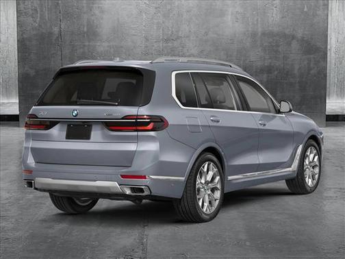 2026 BMW X7 M60i