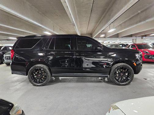 2022 GMC Yukon 4WD AT4