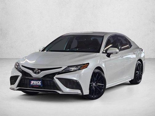 Wind Chill Pearl 2021 Toyota Camry XSE