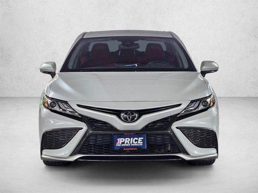 Wind Chill Pearl 2021 Toyota Camry XSE
