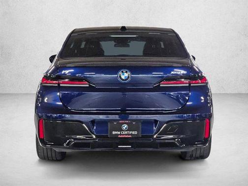 Tanzanite Blue II Metallic 2023 BMW i7 xDrive60