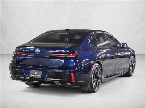 Tanzanite Blue II Metallic 2023 BMW i7 xDrive60