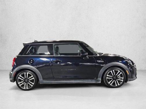 MINI Yours Enigmatic Black Metallic 2022 MINI Hardtop Cooper S