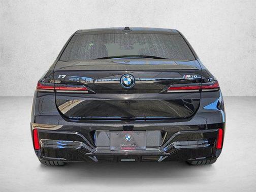 Black Sapphire Metallic 2026 BMW i7 M70