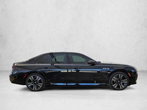 Black Sapphire Metallic 2026 BMW i7 M70