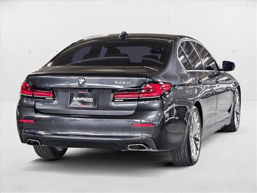 2021 BMW 530 530i