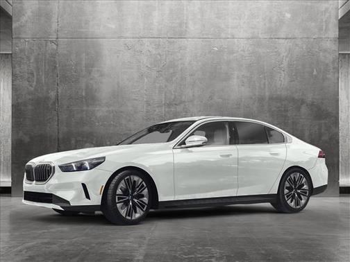 2024 BMW 530 i