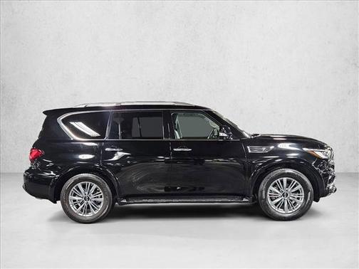 2021 INFINITI QX80 Luxe