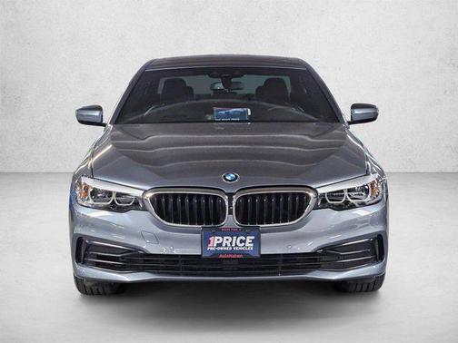 Bluestone Metallic 2019 BMW 540 540i