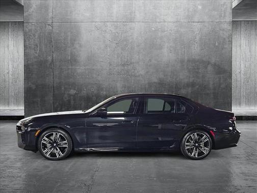 2025 BMW 740 i xDrive