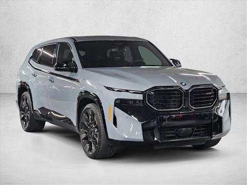 Brooklyn Grey Metallic 2026 BMW XM Label