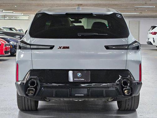 Brooklyn Grey Metallic 2026 BMW XM Label