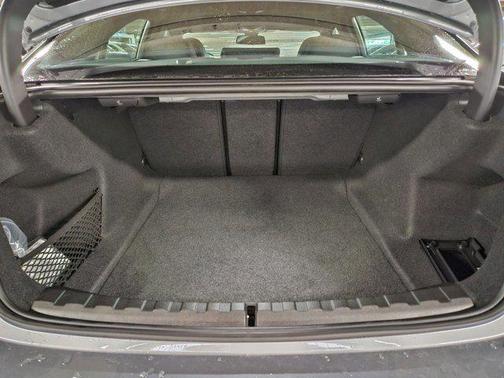 2024 BMW 330 i