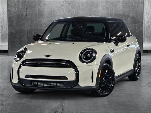 2023 MINI Hardtop Cooper