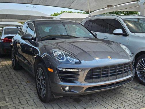 2015 Porsche Macan S