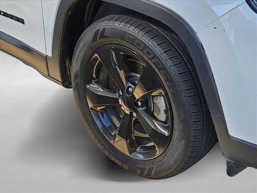 2020 Jeep Cherokee Altitude