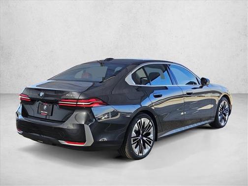 2025 BMW 530 i