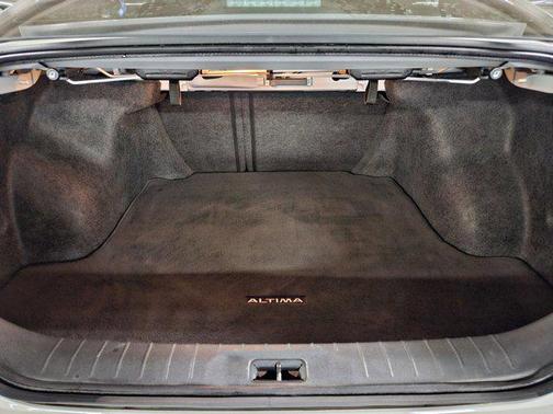 2021 Nissan Altima SR FWD