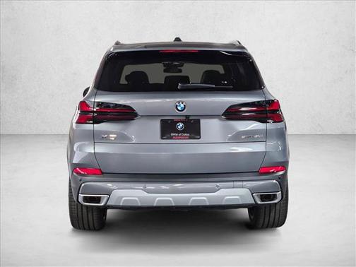 Skyscraper Grey Metallic 2026 BMW X5 sDrive40i
