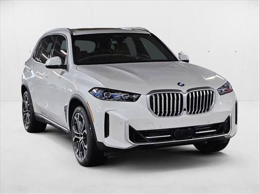 Mineral White Metallic 2026 BMW X5 sDrive40i