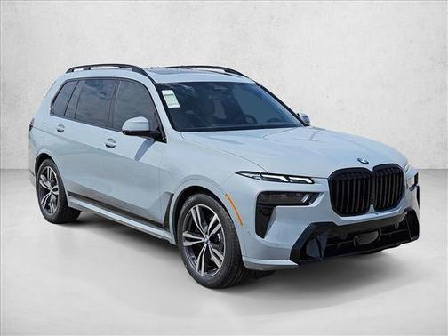 Brooklyn Grey Metallic 2027 BMW X7 xDrive40i