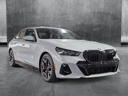 2025 BMW i5 eDrive40