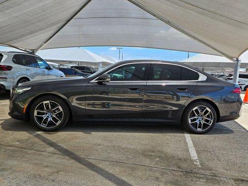 2025 BMW i5 xDrive40
