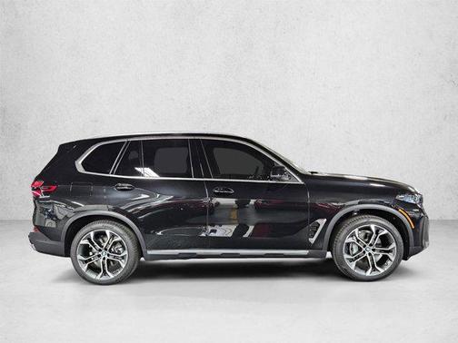 Black Sapphire Metallic 2026 BMW X5 sDrive40i