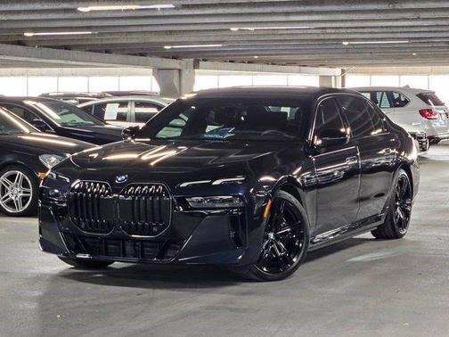 2025 BMW i7 xDrive60