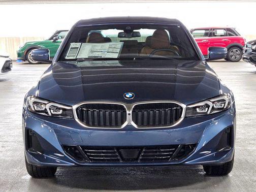 2025 BMW 330 i xDrive