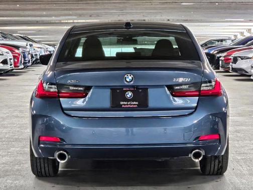 2025 BMW 330 i xDrive