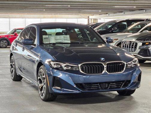 2025 BMW 330 i xDrive