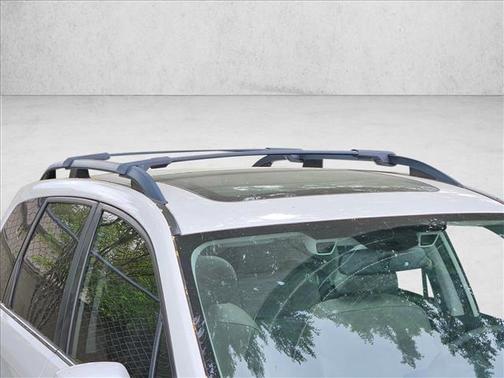 Crystal White Pearl 2016 Subaru Forester 2.5i Limited