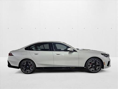 2026 BMW 530 i