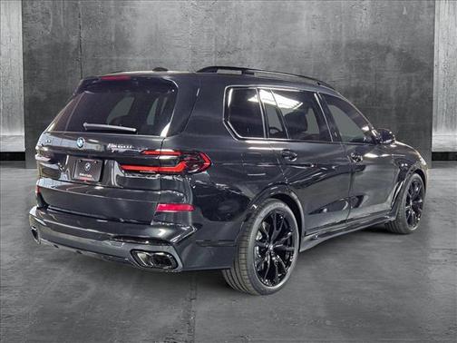 2026 BMW X7 M60i